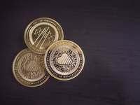 златни монети - 65762 - огромно разнообразие 