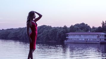 Kleider Mit Kurzen Ärmeln - 76797 Fotos